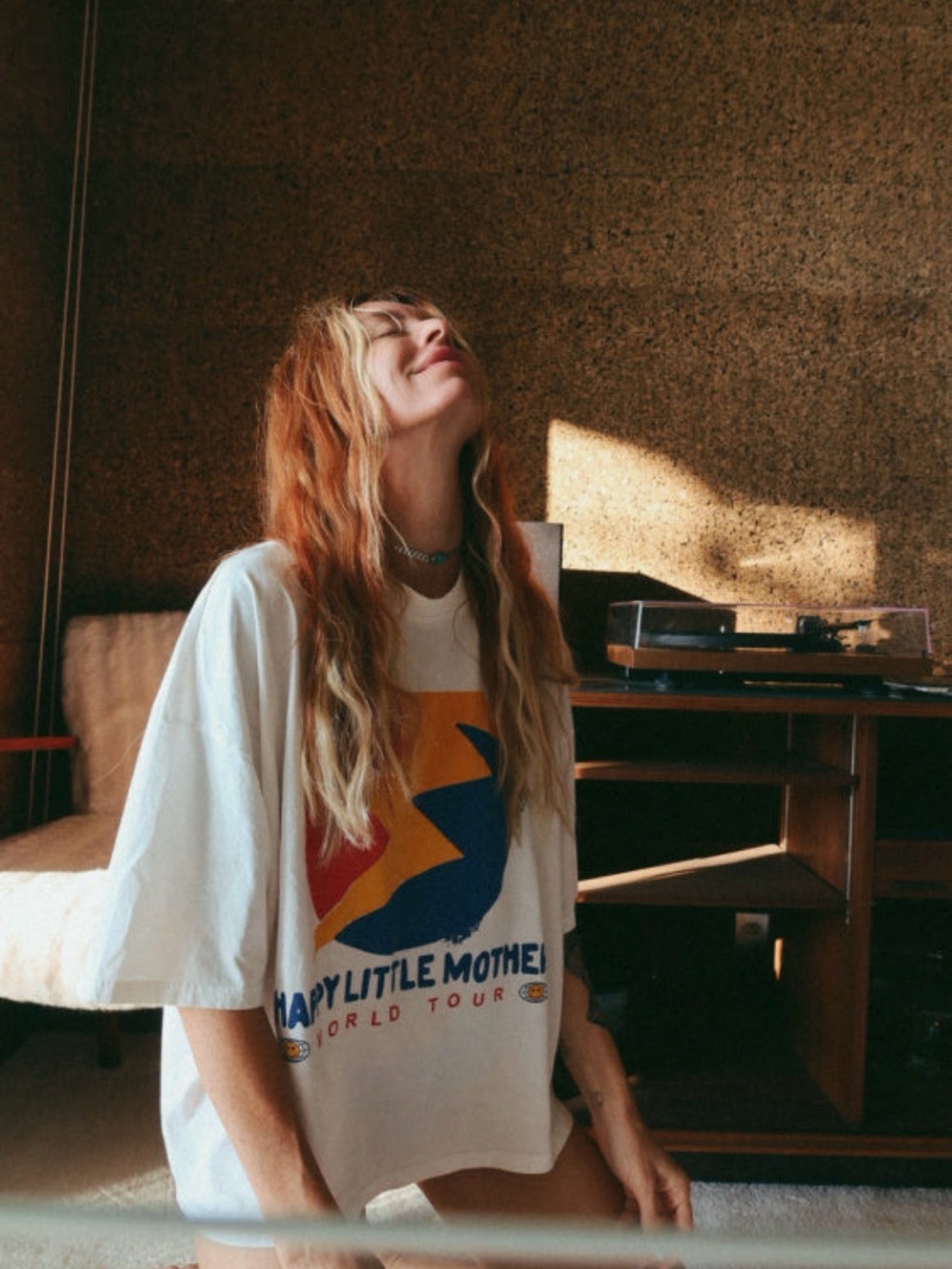OVERSIZED Happy Little Mother World Tour Tee